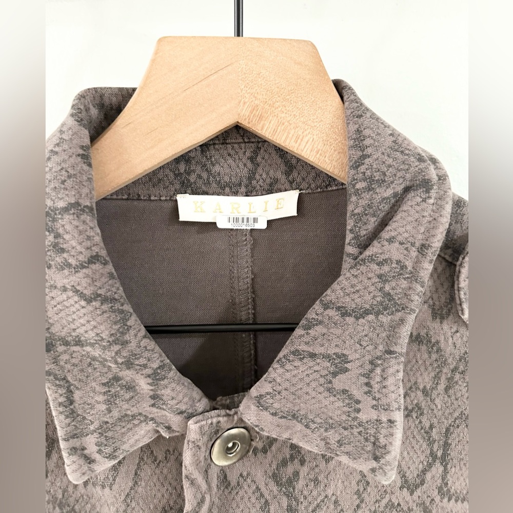Karlie Snake Print Utility Jacket Gray Size Medium - image 4